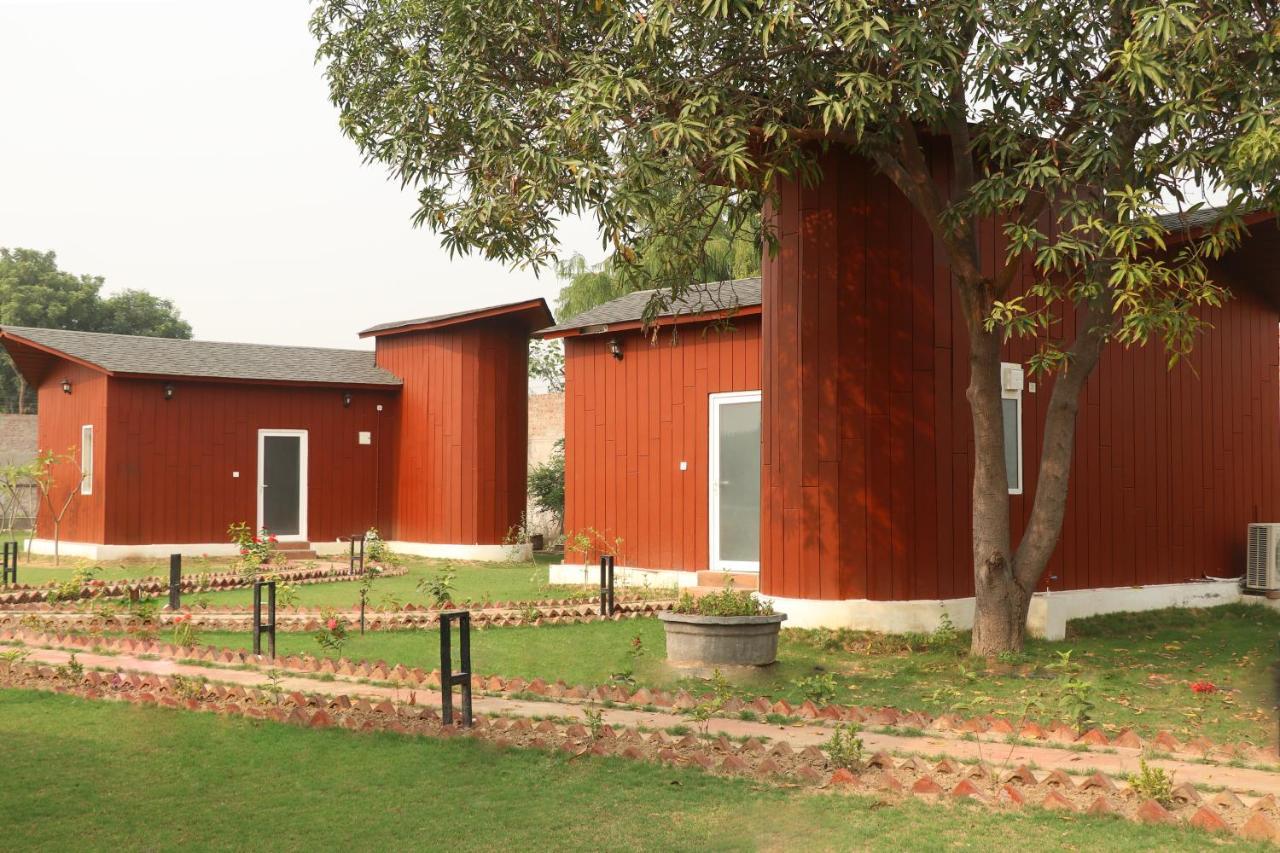 VrindāvanThe Bageecha住宿加早餐旅馆 外观 照片